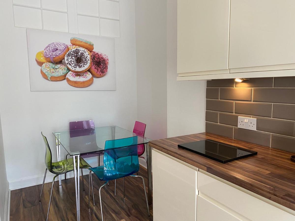 Lovely Main Door 2 Bed Apartment エディンバラ エクステリア 写真