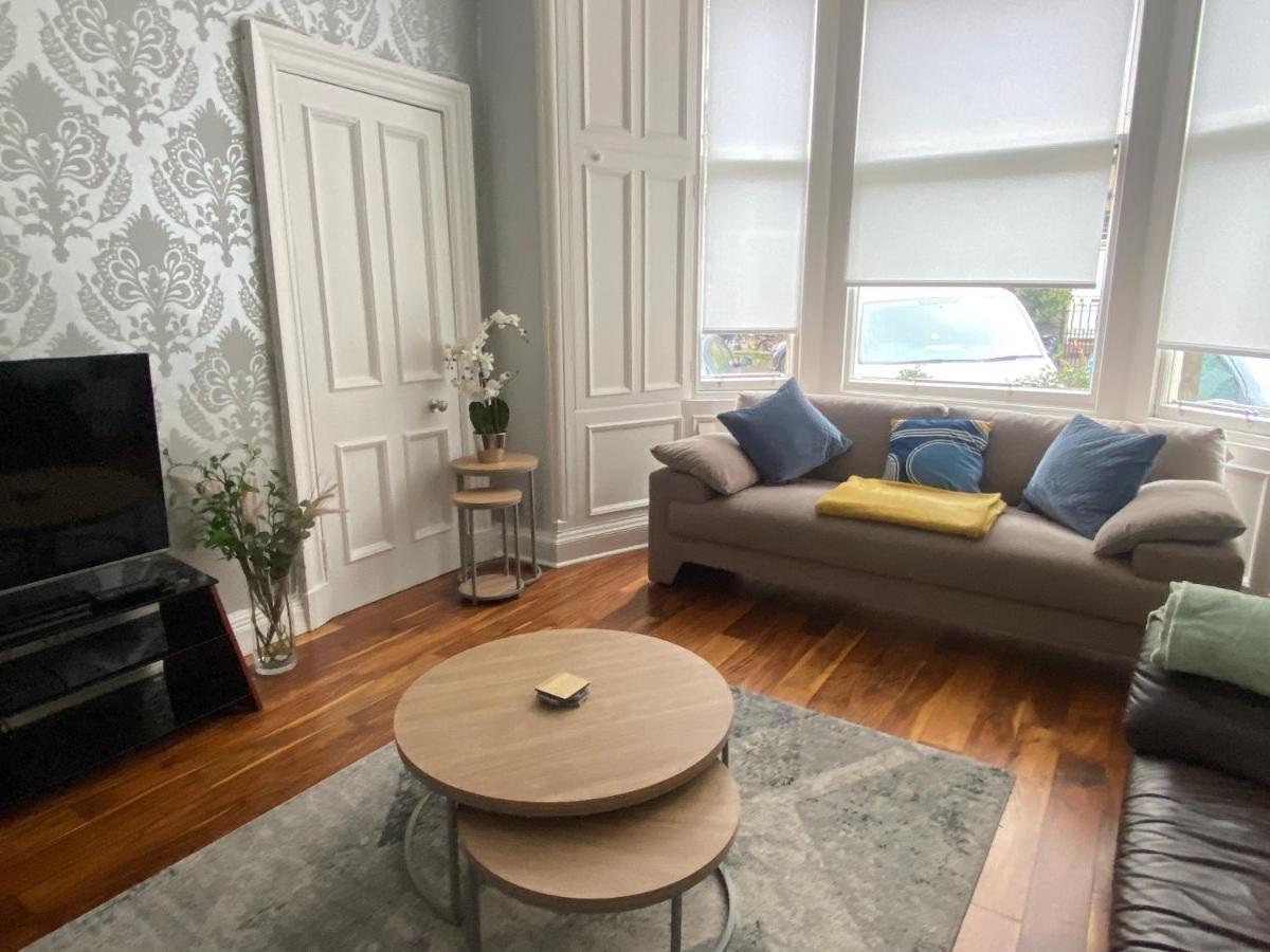 Lovely Main Door 2 Bed Apartment エディンバラ エクステリア 写真